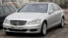 Mercedes-Benz S-Klasse vrijwel ontdaan van schmink (update: AMG)