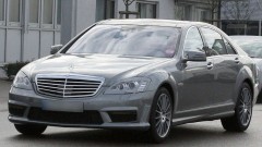 Mercedes-Benz S-Klasse vrijwel ontdaan van schmink (update: AMG)