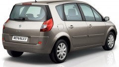 Friese 'Koopsubsidie' bij nieuwe Renault Clio of Scenic