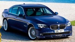BMW 7-serie langs de sportschool van Alpina