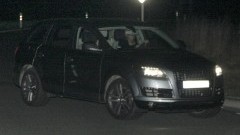 Nieuwe Audi Q7 bij nacht