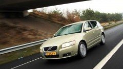 Aktie! Volvo V50 Advantage en Sport