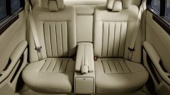 Mercedes-Benz doet voorzet: E-Klasse met comfortstoelen voor politiek Den Haag?