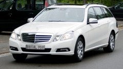 Pakezel Mercedes-Benz E-Klasse Estate nog even onder de pet
