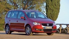VW Touran kan zelf parkeren (Met video)