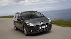 Vakantieauto van het jaar? - Dit is de Peugeot 5008! (update: video)
