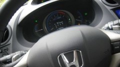 Honda Insight leert de les