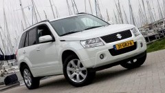 Zakelijk doen met de Suzuki SX4 en Grand Vitara