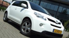 Dwars door de stadsjungle in de Toyota Urban Cruiser