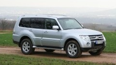 Mitsubishi Pajero blijft bonkige terreinauto