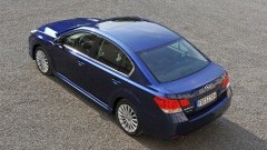Nieuwe Subaru Legacy en Outback trappelen van ongeduld