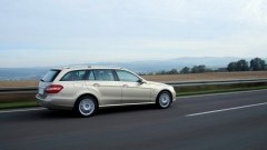 Mercedes-Benz E-Klasse Estate geeft comfort de ruimte