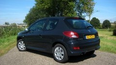 Peugeot 206+ valt op zijn plaats