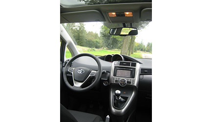 Toyota Verso 1.8 VVT-i Panoramic Business