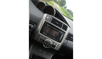 Toyota Verso 1.8 VVT-i Panoramic Business