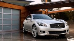 Het vlaggenschip uit de doeken � Infiniti M ziet het licht