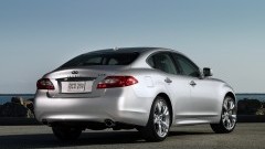 Het vlaggenschip uit de doeken � Infiniti M ziet het licht