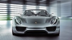 Een wel heel sportieve plugin-hybride van Porsche  de 918 Spyder concept