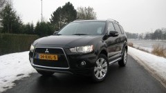 Mitsubishi Outlander 2.2 Di-D 4WD Instyle