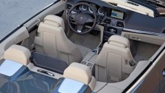 Vier de lente met z�n vieren in de Mercedes-Benz E-Klasse Cabriolet