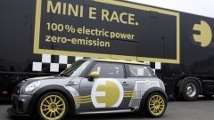 Elektrische Mini E Race trotseert de Nrburgring (video!)