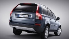 Nieuwe diesel en voorwielaandrijving voor Volvo XC90