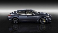 Powerkit en nieuwe pakketten voor Porsche Panamera Turbo