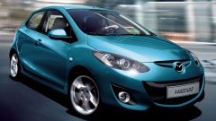 Vernieuwde Mazda2 in Parijs