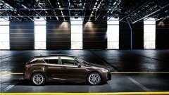 Lexus CT 200h maakt opwachting op Autosalon van Parijs