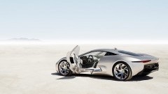 Spectaculair jubileumnummer - Jaguar C-X75
