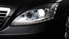 Nog meer licht voor Mercedes-Benz E- en S-Klasse met xenon