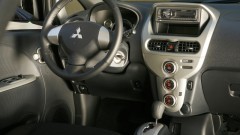 Mitsubishi i-MiEV bestormt de stad