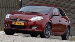 Fiat kleurt groen met de 1.4 T-jet motor.