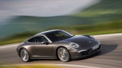 Zie daar de Porsche 911 Carrera 4