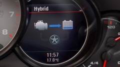 Het reilen en zeilen van de Porsche Panamera S Hybrid onder de loep (video)