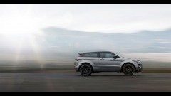 Vier stuks Range Rover Evoque by Victoria Beckham voor Nederland