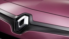 Renault stelt in Frankfurt de nieuwe Twingo voor. De guitige Fransoos vertegenwoordigt als eerste de nieuwe design-identiteit van Renault en komt begin 2012 op de markt.