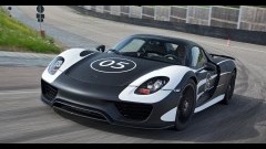 Meer gegevens Porsche 918 Spyder. Geen 3.2 maar 4.6 liter V8!