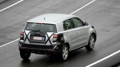 Toyota/Scion XD maakt oversteek