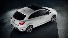 Seat heeft de Ibiza begin dit jaar een update gegeven. Daarbij werd het topmodel nog even gespaard. Tot vandaag. Want Seat heeft zojuist het doek getrokken van de opgefriste Ibiza Cupra.