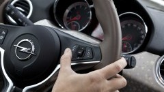 Siri spraakbediening voor Opel Adam
