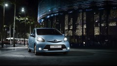 Toyota Aygo Dynamic Blue - lekker blauw en luxe
