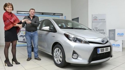 De hybrideteller van Toyota en Lexus likt lekker door. Daarom komen beide merken vandaag met twee berichten. Lexus heeft inmiddels sinds 2005 precies 500.000 hybridemodellen wereldwijd kunnen aflevere