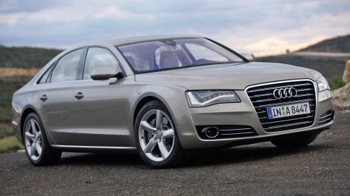 Audi levert de A8 voortaan ook met voorwielaandrijving. De quattro-loze versie betreft de 3.0 TDI zescilinder dieseluitvoering met 204 pk en een A-label, die voor 89.500 euro in de boeken is komen te 