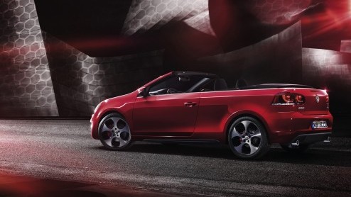 Volkswagen neemt het nodige nieuws mee naar Genve. De Golf GTI Cabriolet mag nu al niet onvermeld blijven. Lekker luchtig, als vanouds sportief en vanaf juli bij de dealer.