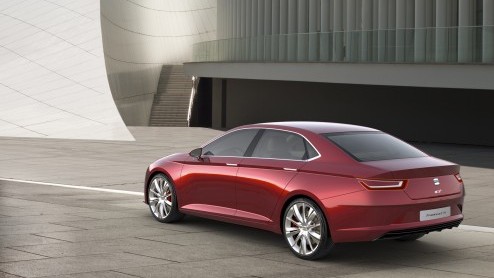Op de IAA heeft Seat het doek van de IBL Concept gehaald, een sportsedan in de middenklasse die DNA voor toekomstige modellen bevat.
