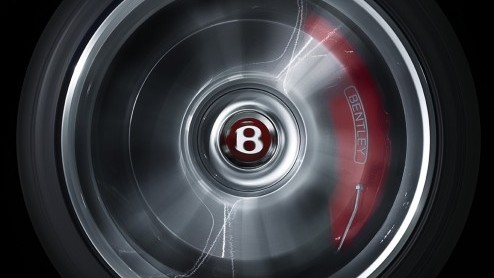 Met de opening van Bentley Leusden is natuurlijk de hoofdrol weggelegd voor de nieuwe Continental V8-modellen. Daardoor weten we nu ook wat de 507 pk sterke motorvariant waard is: minimaal 201.614 eur