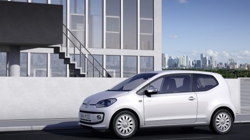 Volkswagen heeft groot nieuws vandaag. Met de nieuwe Up! bestormt het merk het populaire A-segment, zoals de Lupo dat ooit ook deed. Begin 2012 staat-ie al bij de dealer, met voorbeeldige CO2-cijfer