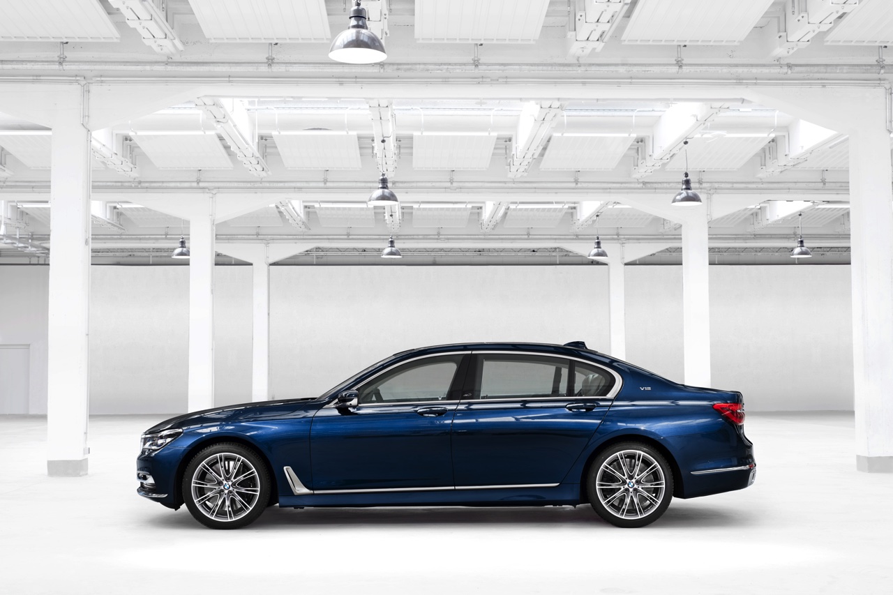 BMW 7 Serie viert 100 jarig bestaan van BMW met de door BMW Individual op smaak gebrachte The Next 100 Years uitvoering.
