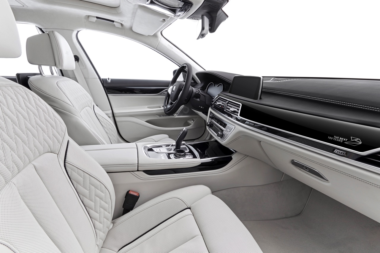 BMW 7 Serie viert 100 jarig bestaan van BMW met de door BMW Individual op smaak gebrachte The Next 100 Years uitvoering.